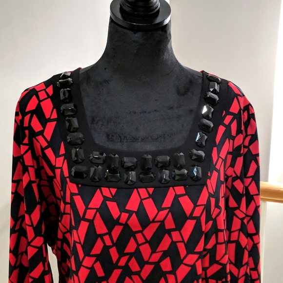 Ladies top - Picture 2 of 6